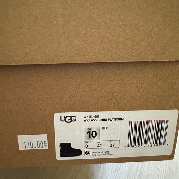 UGG classic mini platform in black size 10 - Picture 4 of 5